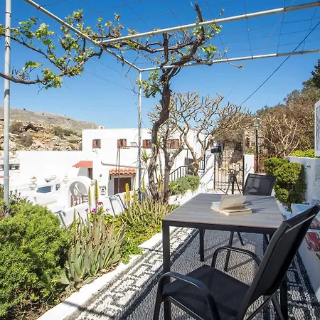 Casalindos Spitaki * Líndos
