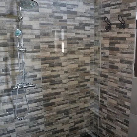 Casalindos Spitaki Apartmán *